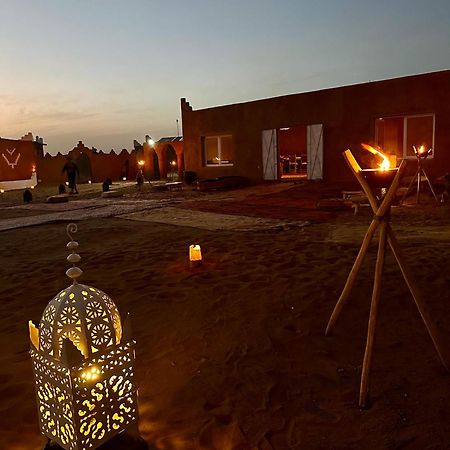 מלון El Gouera Bivouac Erg Chegaga Nomademoi מראה חיצוני תמונה