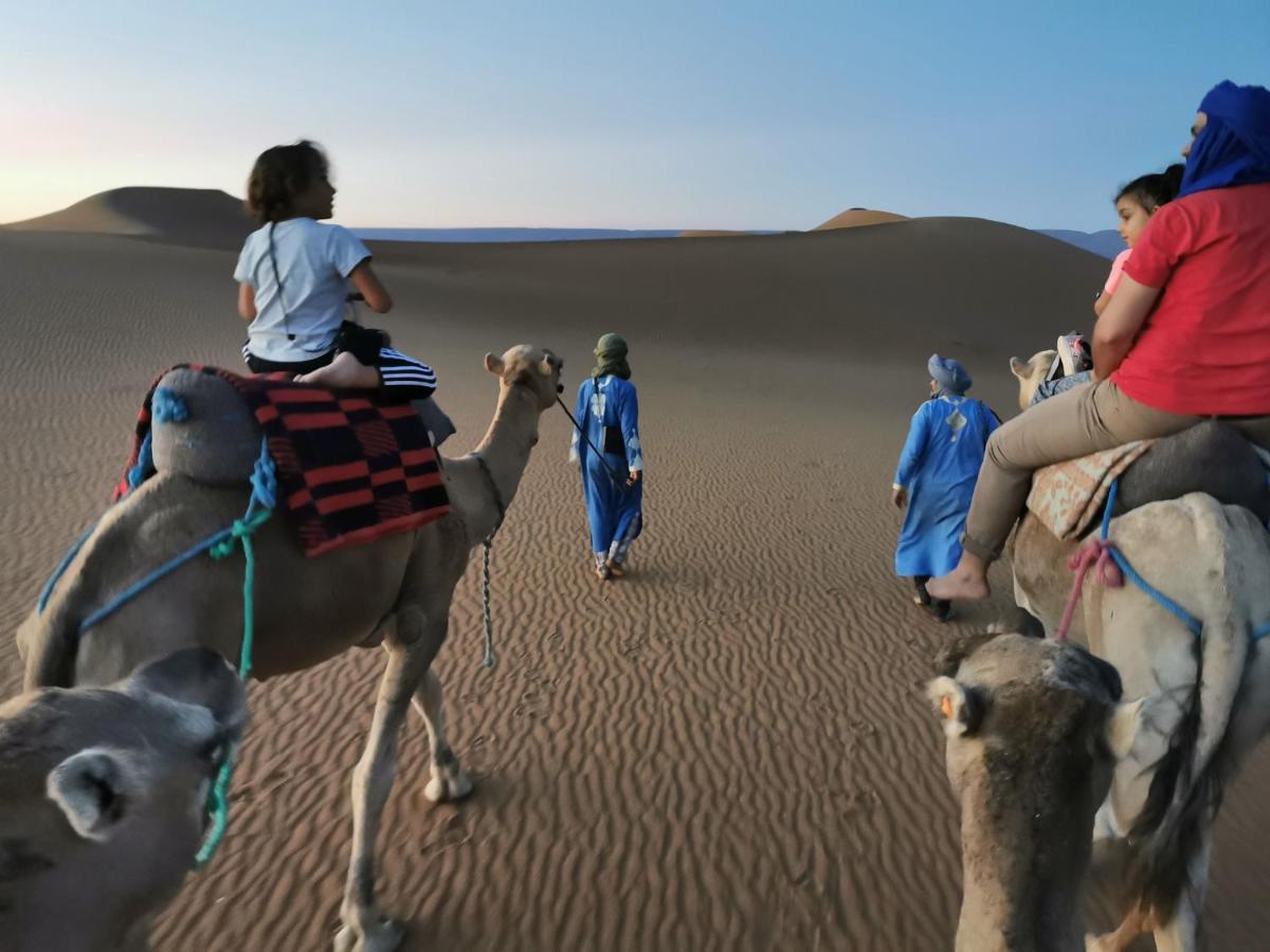 מלון El Gouera Bivouac Erg Chegaga Nomademoi מראה חיצוני תמונה