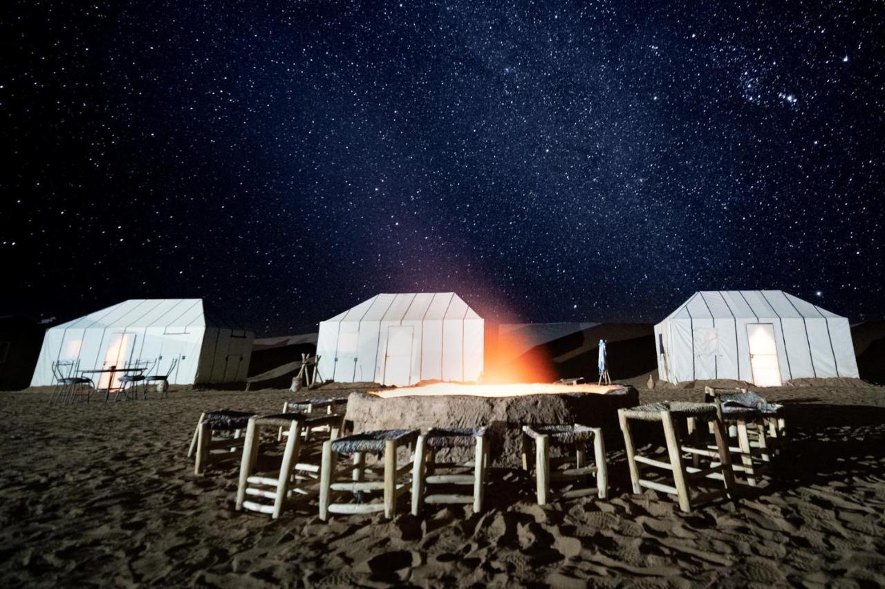 מלון El Gouera Bivouac Erg Chegaga Nomademoi מראה חיצוני תמונה
