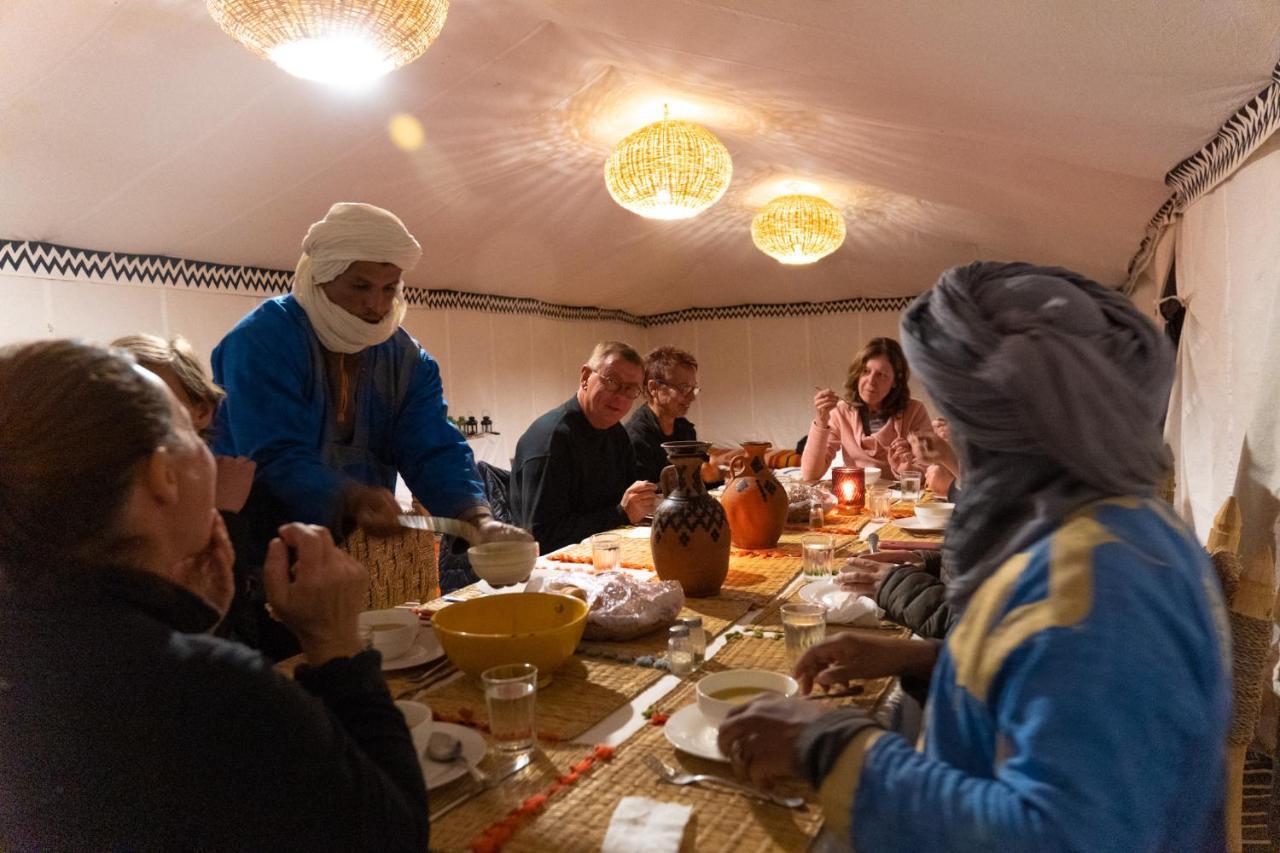 מלון El Gouera Bivouac Erg Chegaga Nomademoi מראה חיצוני תמונה
